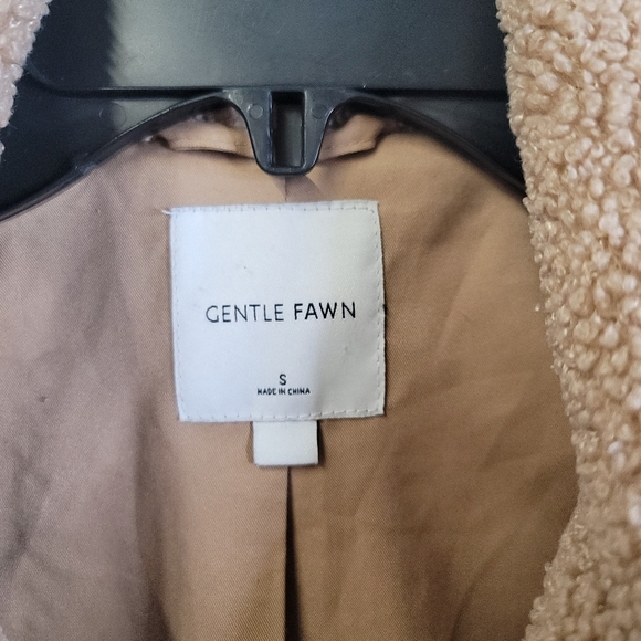 Gentle fawn Teddy short coat - Picture 9 of 10